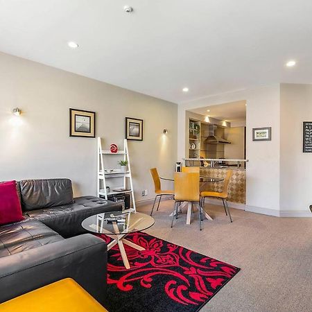 Enormous One Bedroom Beauty In Cbd! Free Parking Окленд Экстерьер фото