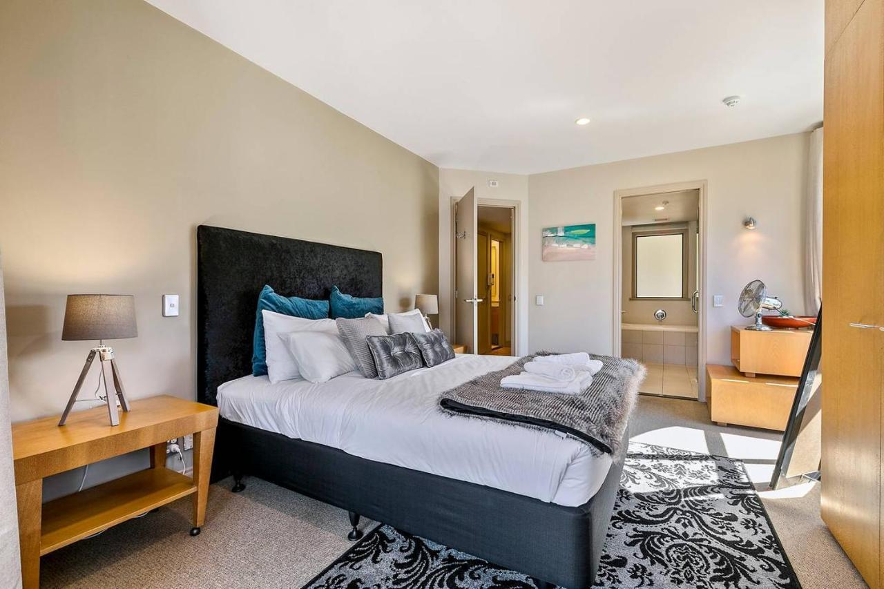 Enormous One Bedroom Beauty In Cbd! Free Parking Окленд Экстерьер фото
