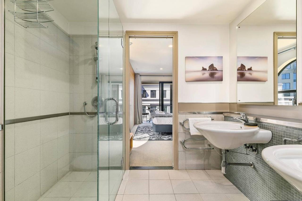 Enormous One Bedroom Beauty In Cbd! Free Parking Окленд Экстерьер фото